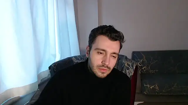 handsomeee04 online show from February 2026 02:32:01 PM