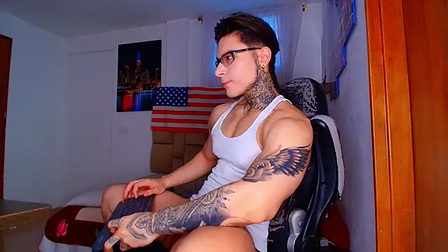 DennisWalkerr online show from July 2026 10:41:01 PM