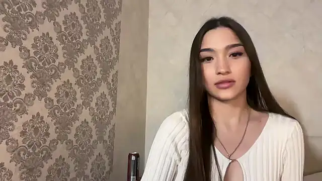 MilenaMilven online show from December 2024 07:30:02 PM