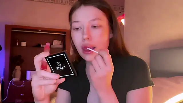 eva varnerr online show from June 2026 01:18:01 AM