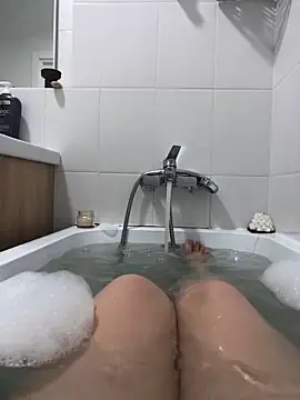 Snapshot of Charlotte_Ros chatting on February 2025 03:52:01 PM Charlotte Ros online show from February 2025 03:52:01 PM