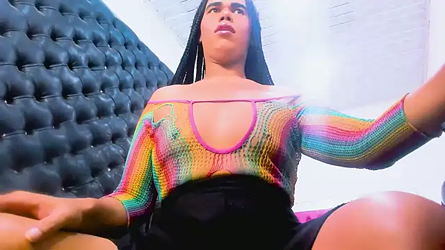 Snapshot of fox_naughty_violet chatting on October 2025 02:54:02 AM fox naughty violet online show from October 2025 02:54:02 AM