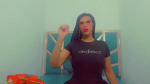 Snapshot of fox_naughty_violet chatting on October 2025 08:13:02 PM fox naughty violet online show from October 2025 08:13:02 PM