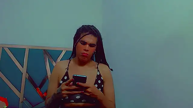 Snapshot of fox_naughty_violet chatting on November 2025 07:34:01 PM fox naughty violet online show from November 2025 07:34:01 PM