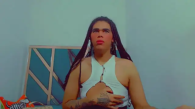 Snapshot of fox_naughty_violet chatting on November 2025 07:13:01 PM fox naughty violet online show from November 2025 07:13:01 PM