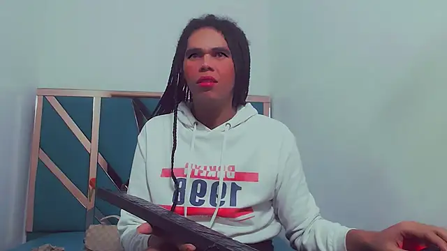 Snapshot of fox_naughty_violet chatting on November 2025 07:27:01 PM fox naughty violet online show from November 2025 07:27:01 PM