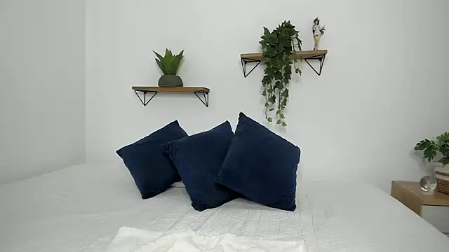 naughty 1girl online show from February 2026 08:53:01 PM