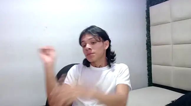 andy dan18 online show from February 2025 03:52:02 AM