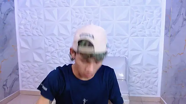 andy dan18 online show from March 2026 07:41:02 PM