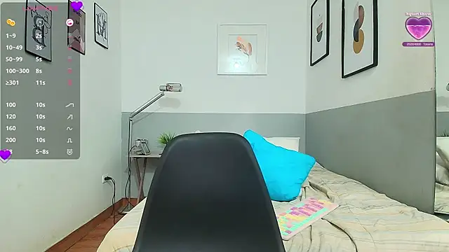 Snapshot of MommyHelpsmee chatting on February 2025 08:18:02 AM MommyHelpsmee online show from February 2025 08:18:02 AM