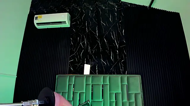 Snapshot of LolaAngellx chatting on September 2025 08:34:02 PM LolaAngellx online show from September 2025 08:34:02 PM