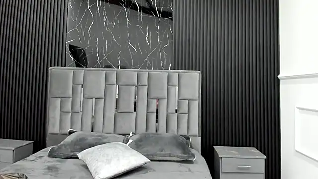 Snapshot of LolaAngellx chatting on November 2025 07:45:02 PM LolaAngellx online show from November 2025 07:45:02 PM