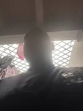 El Titan1998 online show from February 2025 06:52:02 PM