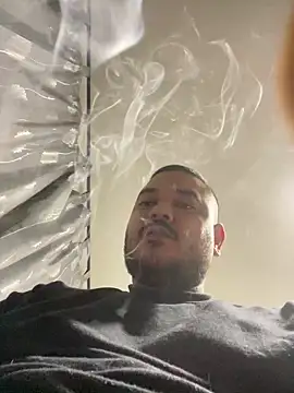 El Titan1998 online show from March 2025 11:27:02 PM