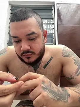 El Titan1998 online show from December 2025 12:43:02 PM