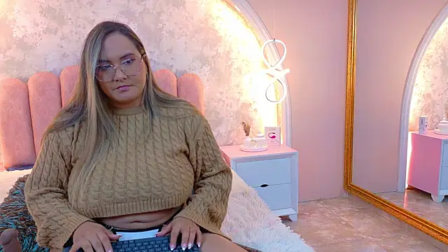 MiaLaurents online show from January 2026 04:28:01 AM