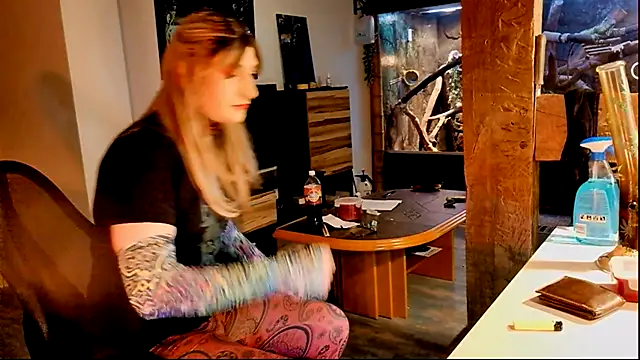 DYasmin69 online show from October 2025 07:10:02 PM