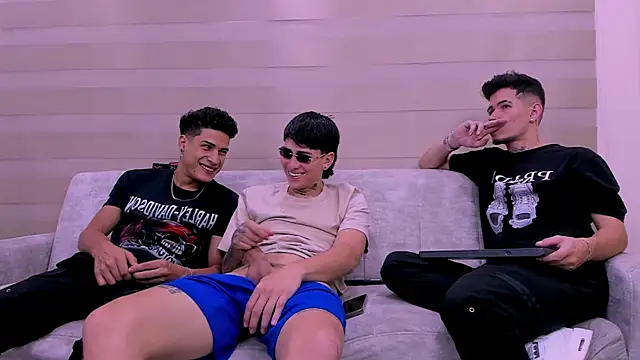 Snapshot of hell_twink chatting on January 2025 09:57:01 PM hell twink online show from January 2025 09:57:01 PM