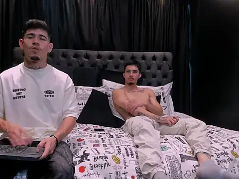 hell twink online show from February 2026 09:11:02 PM