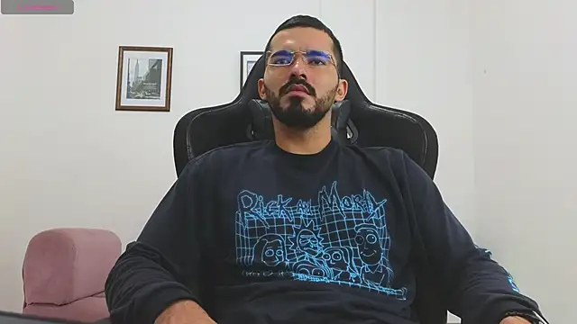 Massimoo 07 online show from December 2025 06:35:02 PM