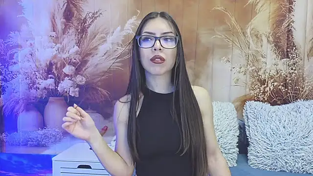 EmaLowe online show from April 2026 03:40:02 AM