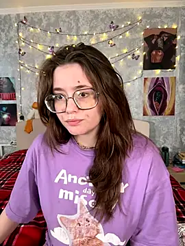 Sabrina shells online show from December 2025 10:43:01 AM