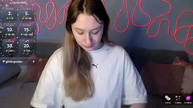 Haley Vixen online show from December 2025 09:03:01 AM