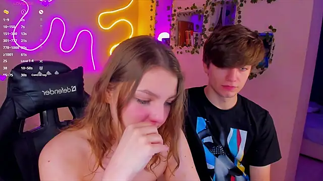 RobertAndLinela online show from January 2025 04:46:02 PM