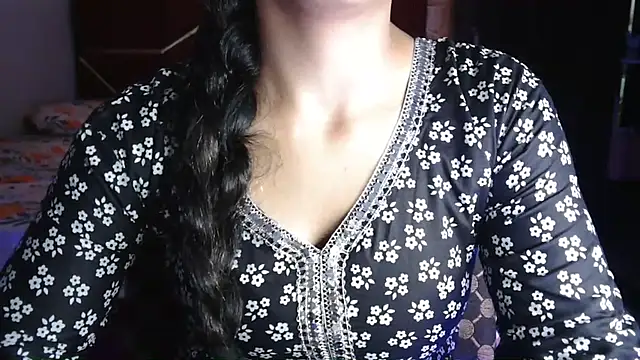 Somiya87 online show from April 2026 07:15:01 PM