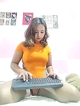 Snapshot of Paulina_mosh chatting on March 2025 04:55:01 PM Paulina mosh online show from March 2025 04:55:01 PM