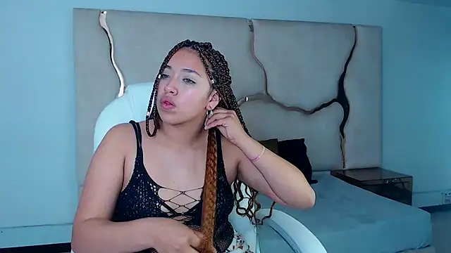 IsabellRodriguez18 online show from January 2025 11:03:01 AM