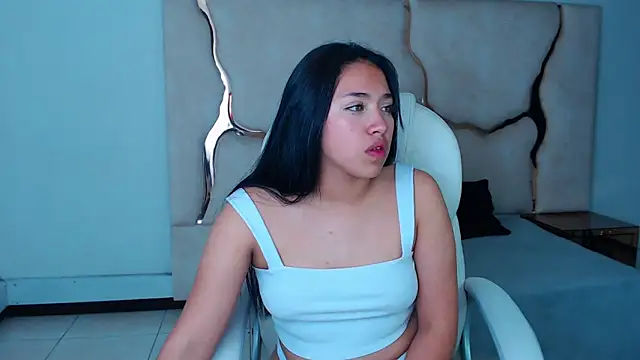 IsabellRodriguez18 online show from February 2025 10:19:01 AM