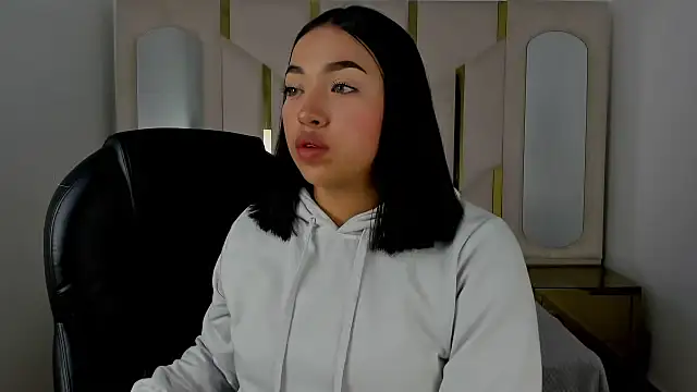 IsabellRodriguez18 online show from October 2025 03:26:01 AM