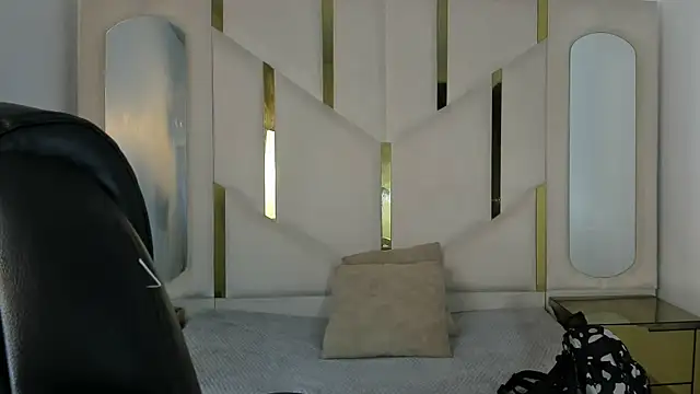 IsabellRodriguez18 online show from October 2025 12:47:01 AM