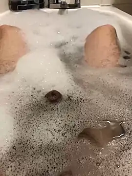 Snapshot of 22TT2295 chatting on December 2024 03:15:01 PM 22TT2295 online show from December 2024 03:15:01 PM