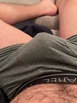 Snapshot of 22TT2295 chatting on March 2025 04:46:01 AM 22TT2295 online show from March 2025 04:46:01 AM