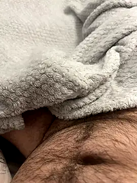 Snapshot of 22TT2295 chatting on October 2025 04:36:01 AM 22TT2295 online show from October 2025 04:36:01 AM