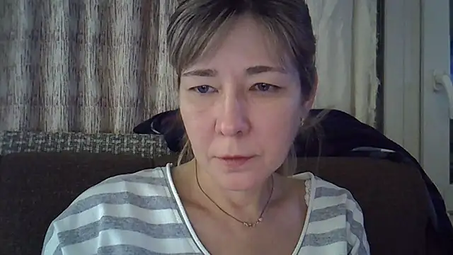 EllaJohnsonX online show from January 2025 05:24:01 AM