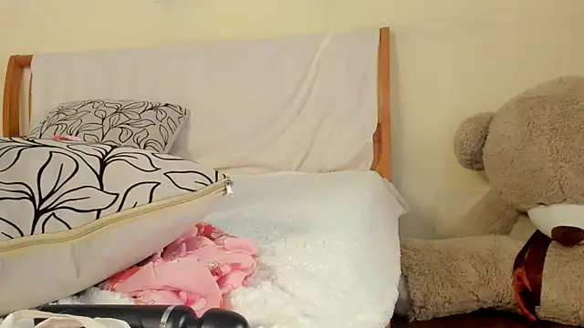 Maekko online show from January 2025 09:15:02 AM