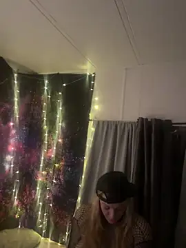 kayNkris online show from December 2025 09:17:01 AM