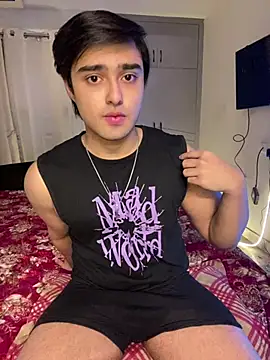 sunny49477 online show from April 2026 07:29:01 PM