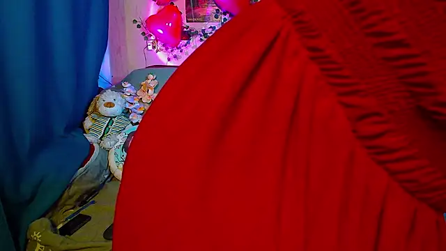 TrickyKitsune online show from February 2026 04:24:02 PM