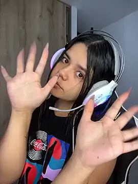 pretty angela1 online show from January 2026 05:40:01 PM