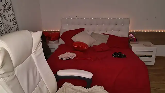 Snapshot of StellaFrost chatting on March 2025 07:37:01 PM StellaFrost online show from March 2025 07:37:01 PM