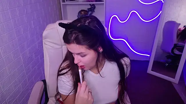 Snapshot of StellaFrost chatting on November 2025 04:05:01 PM StellaFrost online show from November 2025 04:05:01 PM