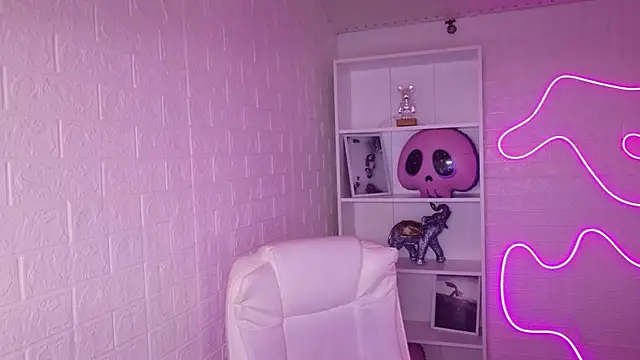 Snapshot of StellaFrost chatting on November 2025 04:03:01 PM StellaFrost online show from November 2025 04:03:01 PM