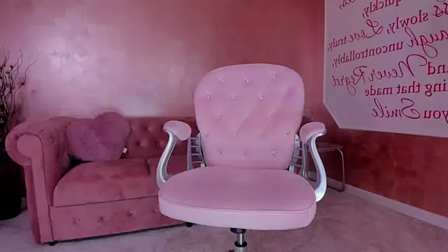 evanew  online show from February 2025 12:09:01 AM