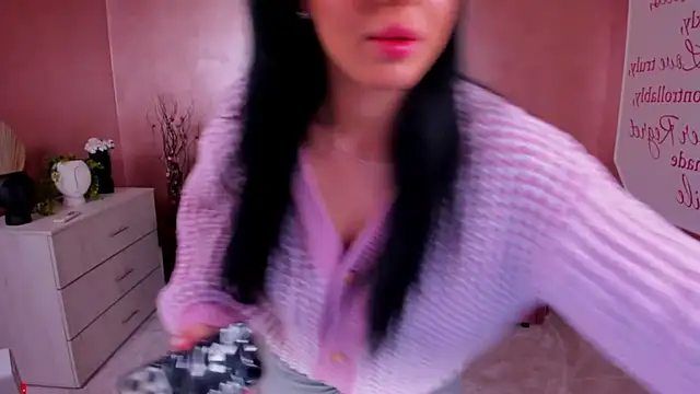 evanew  online show from March 2025 10:27:02 PM