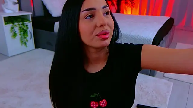 Snapshot of evanew_ chatting on April 2026 04:26:01 PM evanew online show from April 2026 04:26:01 PM