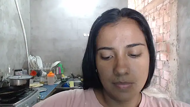 Coral0403 online show from February 2025 06:26:02 PM